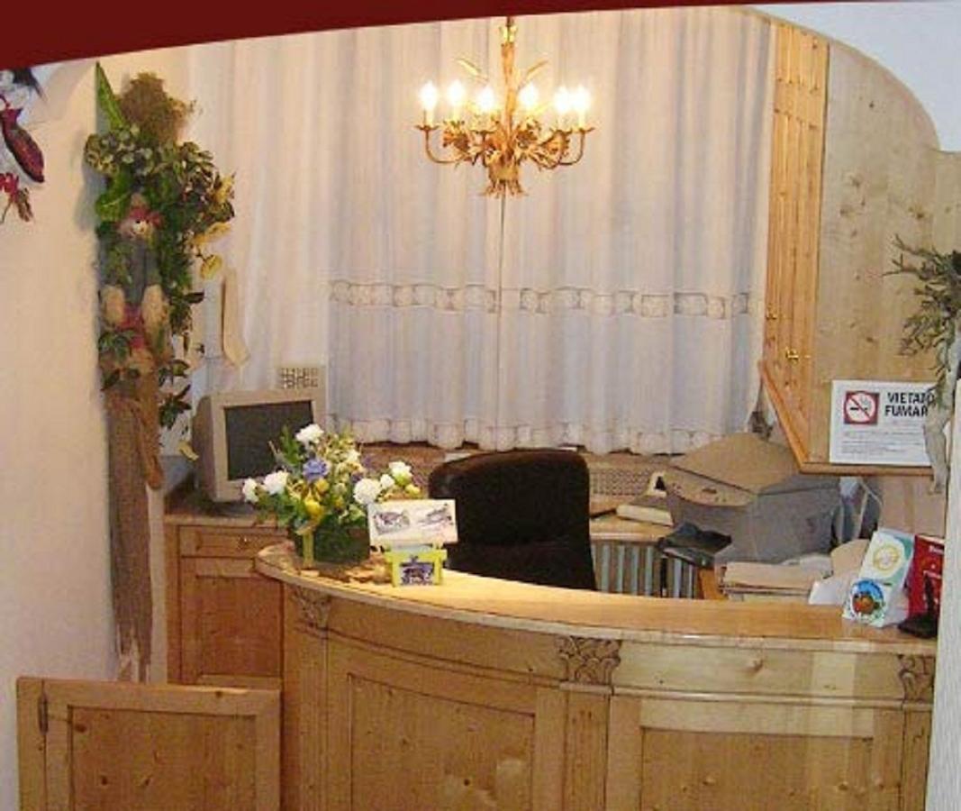 Hotel Garni Royal 아라바 외부 사진