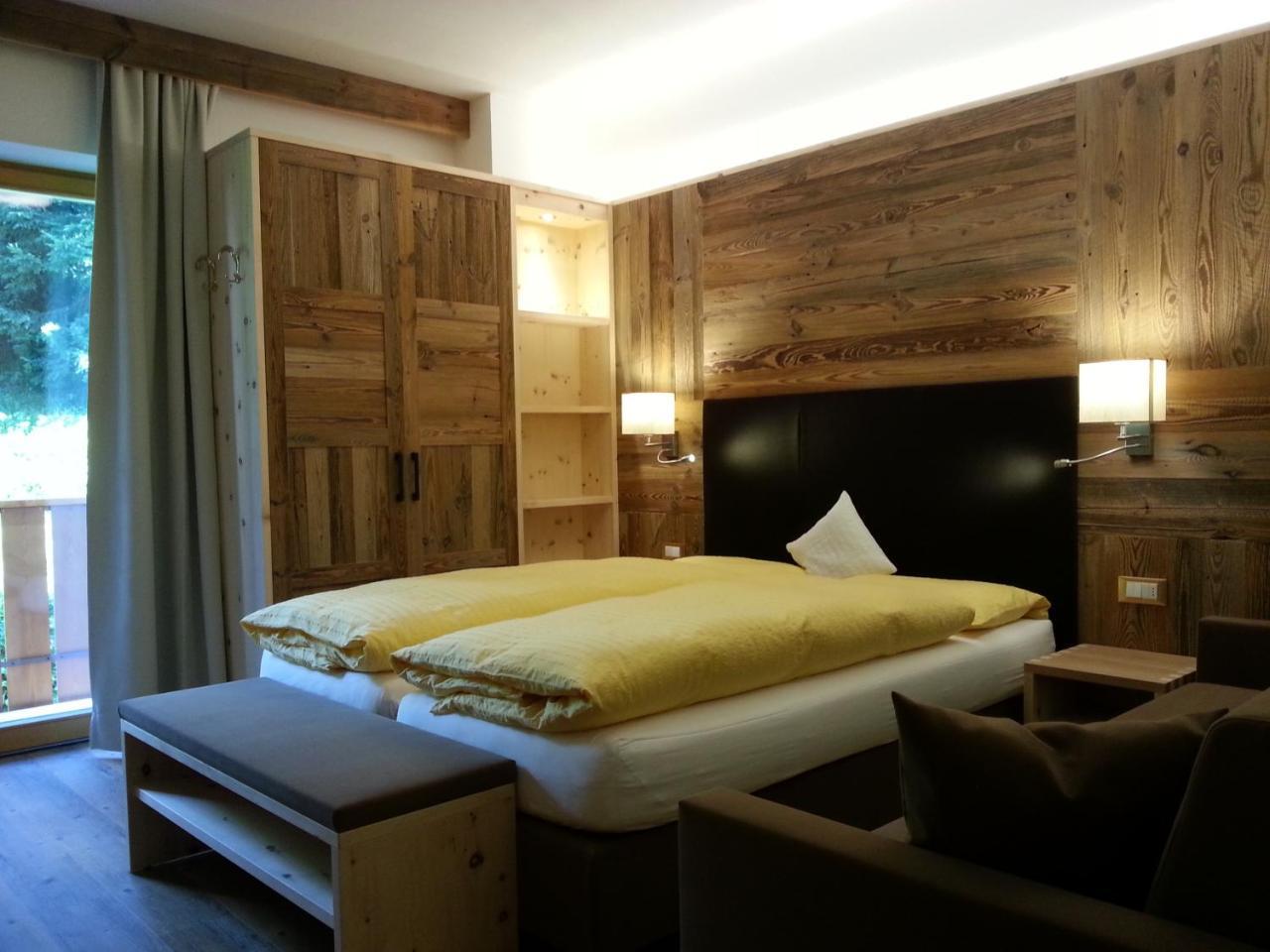 Hotel Garni Royal 아라바 외부 사진